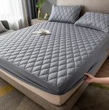 "Premium Waterproof Mattress Protector – Breathable, Noiseless, Hypoallergenic Bed Cover for Full Protection"