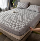"Premium Waterproof Mattress Protector – Breathable, Noiseless, Hypoallergenic Bed Cover for Full Protection"